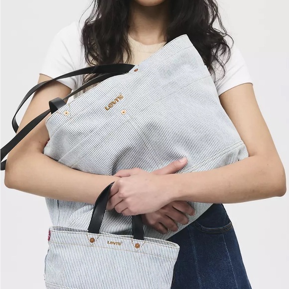 Levi's Heritage Mini Tote Bag - Picture 3 of 7